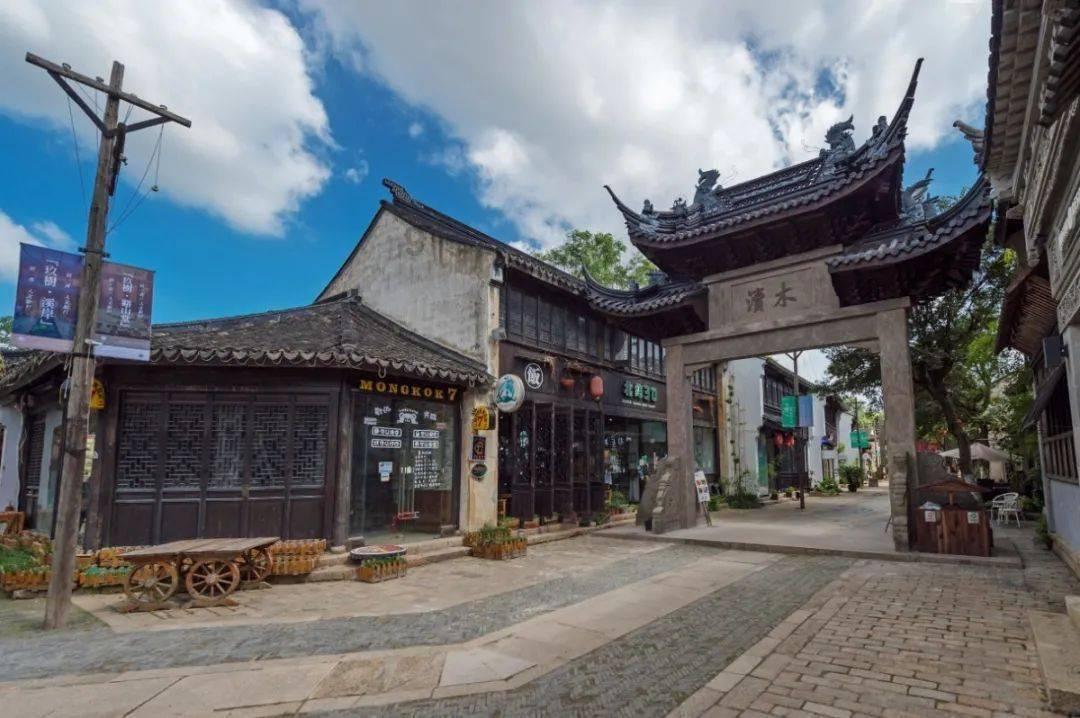 发现冷知识的假如到2042年,11岁男孩,他大舅47岁,他妈妈40岁,他姥爷同事的女儿51岁,男孩该叫奶奶对么?平台,轻松拓宽知识领域!